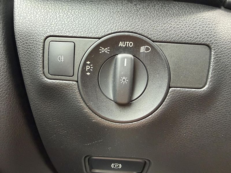 Mercedes-Benz Třídy B 200 CDI NAVI XENONY 2X KOLA - fotka 15 z 35