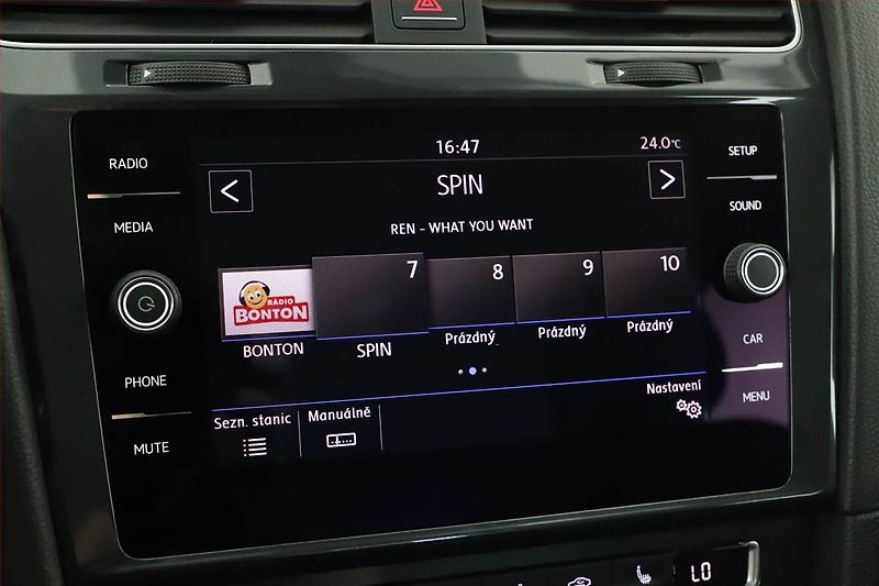 Volkswagen Golf (2017) 1.0 TSI, Tempomat - fotka 9 z 14