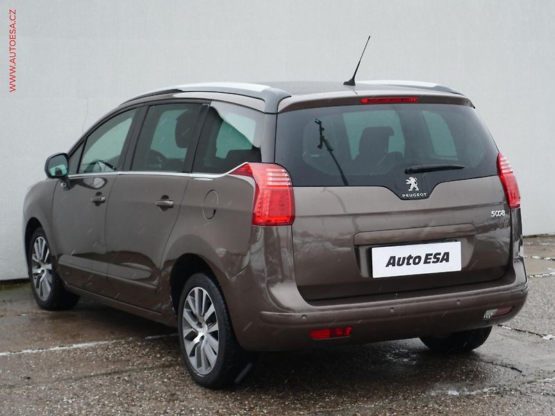 Peugeot 5008 (2015) 2.0 HDi, ČR, Active, AT - fotka 4 z 18