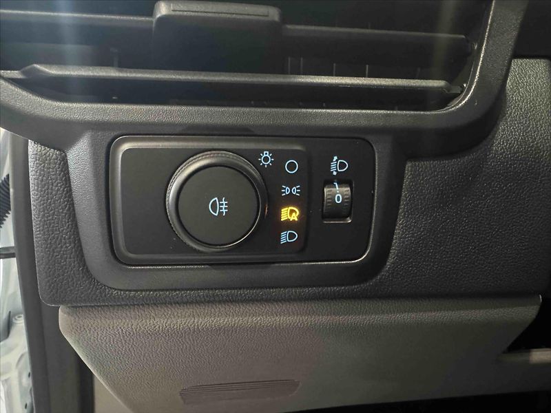 Ford Transit Custom (2026) 2,0 2,0 EcoBlue  TREND 320 L2 - fotka 7 z 14