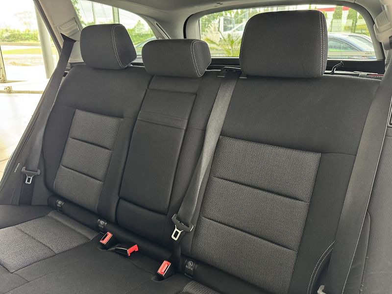 Mercedes-Benz Třídy E 250d BT*9G-Tronic*LED*El.Kufr - fotka 13 z 31