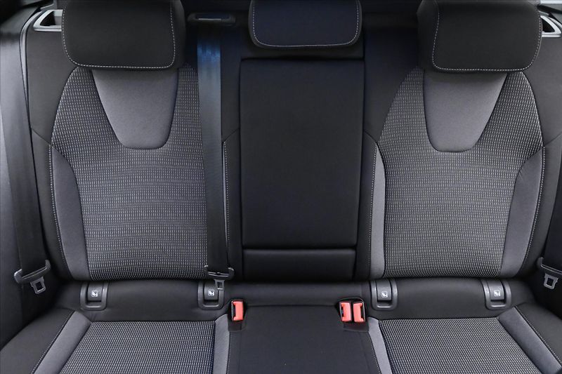 Škoda Octavia 2,0 TDI 110kW DSG Ambition Zár - fotka 27 z 30