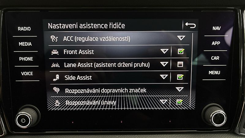 Škoda Kodiaq 2.0 TDI DSG 4x4 L&K - fotka 29 z 32