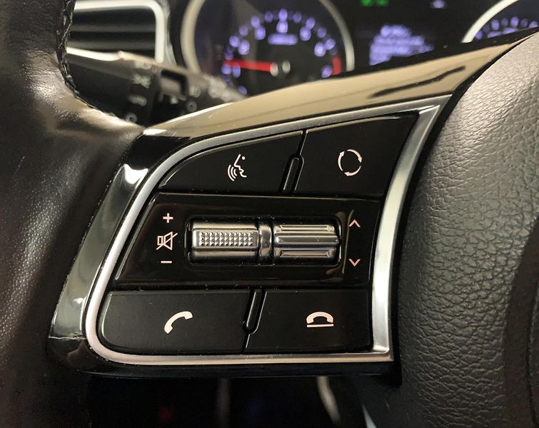 Kia Ceed 1,4 T-GDi Exclusive DCT, ČR - fotka 17 z 25