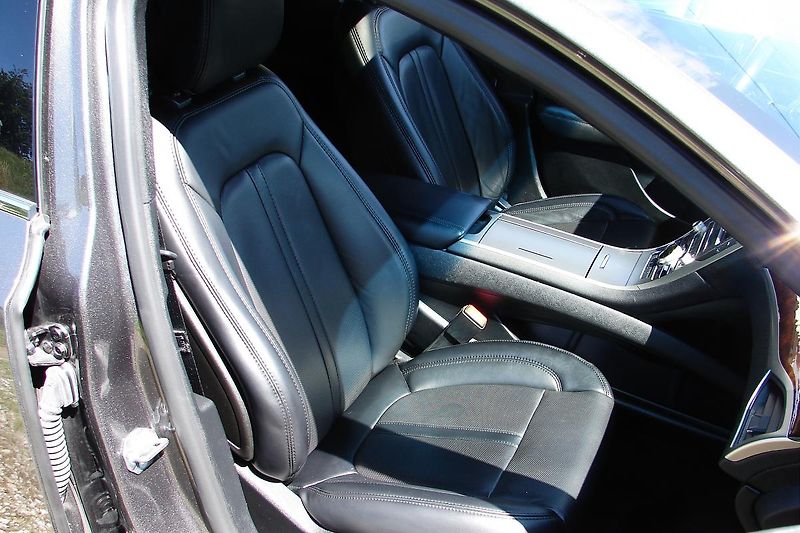 Lincoln MKZ 3.0 V6 TT 406PS AWD Kůže-ZADÁN - fotka 12 z 58