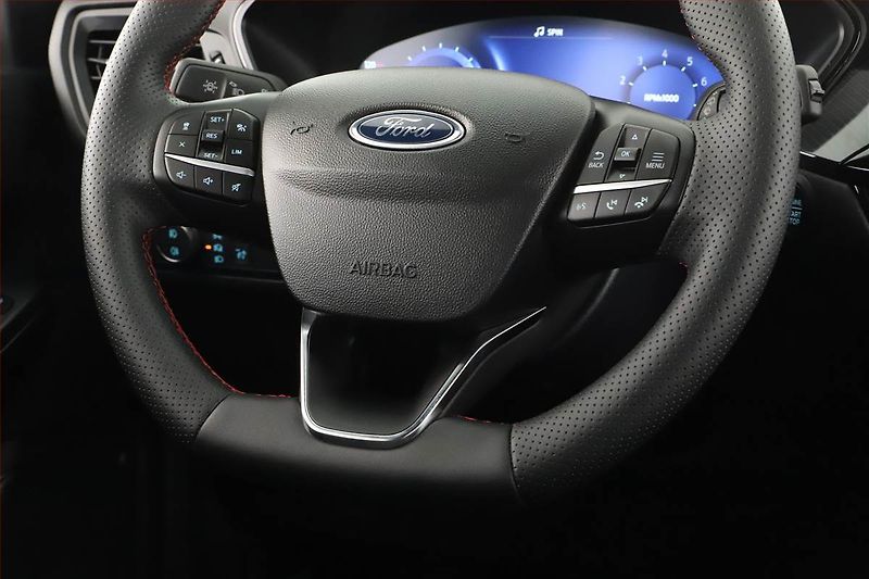Ford Kuga (2024) ST-Line 1.5 EcoBoost - fotka 8 z 20