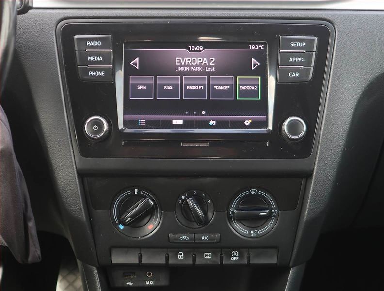 Škoda Rapid (2017) Spaceback 1.4 TDI, po STK - fotka 12 z 16