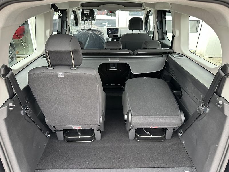 Toyota ProAce City Verso (2026) 1.5D-8A/T - LONG 7S BUSINESS - fotka 20 z 29