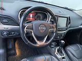 Jeep Cherokee (2015) 2.0 M-Jet 4X4, Limited, AT, - náhled 13