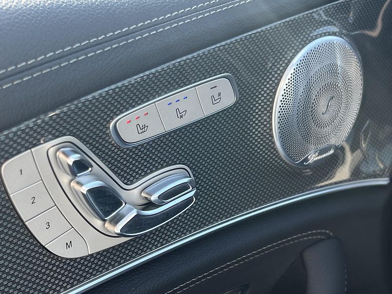 Mercedes-Benz Třídy E 400d 4 Matic vzduch plná výbav - fotka 25 z 29