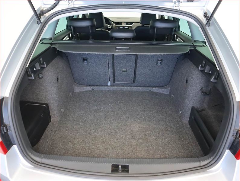 Škoda Octavia (2015) 1.4 TSI, Automat, Kůže, Navi - fotka 14 z 20