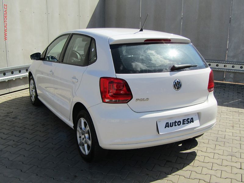 Volkswagen Polo (2014) 1.2 i, Comfortline - fotka 6 z 17