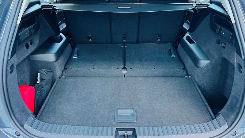Volkswagen Tayron (2026) 1.5 eTSI 110 kW DSG7 7míst  - fotka 17 z 53