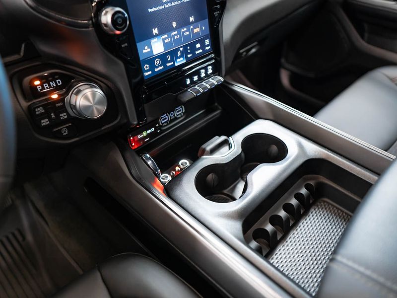 Dodge RAM (2024) 5.7 HEMI V8 Sport Lift edition - fotka 20 z 31