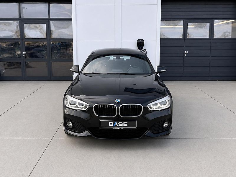 BMW Řada 1 120d M-Sport - fotka 3 z 19