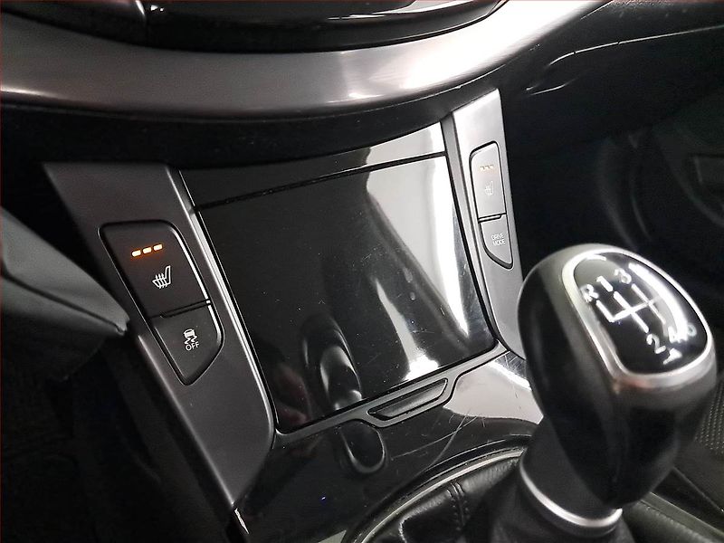 Hyundai i40 (2016) 1.7 CRDi, Navi, Tempomat - fotka 17 z 22