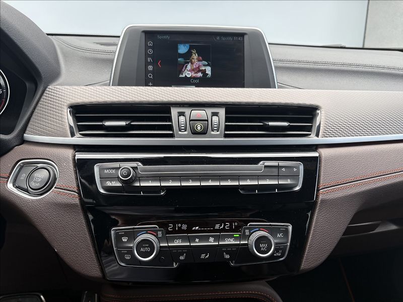 BMW X2 2,0 d Xdrive 140 KW M Edition - fotka 11 z 30