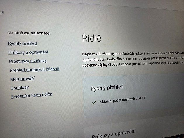 Projetí tohoto semaforu na červenou vás okamžitě připraví o šest trestných bodů., zdroj: Jan Dvořáček