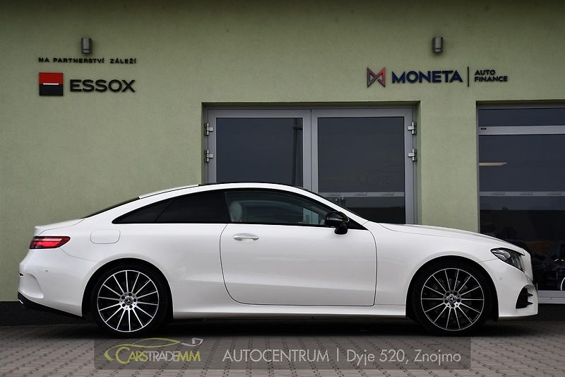 Mercedes-Benz Třídy E 400 4MATIC AMG ACC ČR HUD - fotka 6 z 53