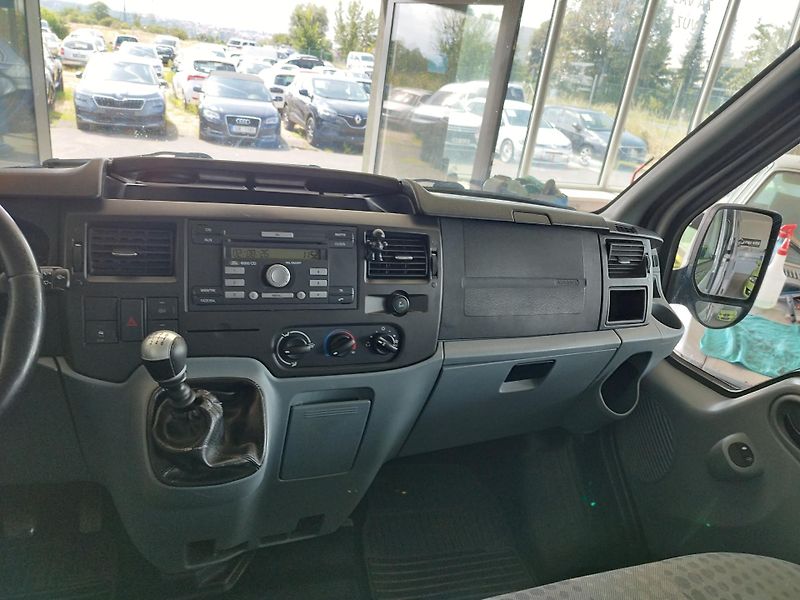Ford Transit (2010) 2.2,85kW,KLIM.,9MÍST,TAŽ.ZAŘ. - fotka 17 z 27