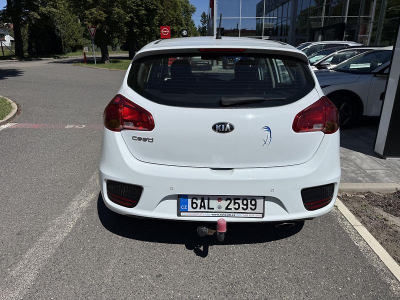 Kia Ceed 1.6 GDi 99kw - fotka 9 z 10