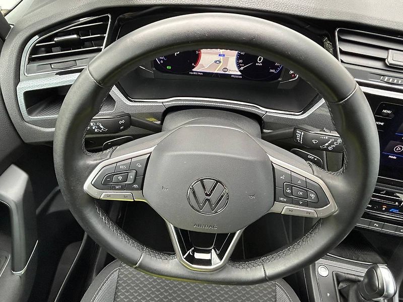 Volkswagen Touran (2023) 2.0 TDI 110kW DSG  Webasto LED - fotka 13 z 32