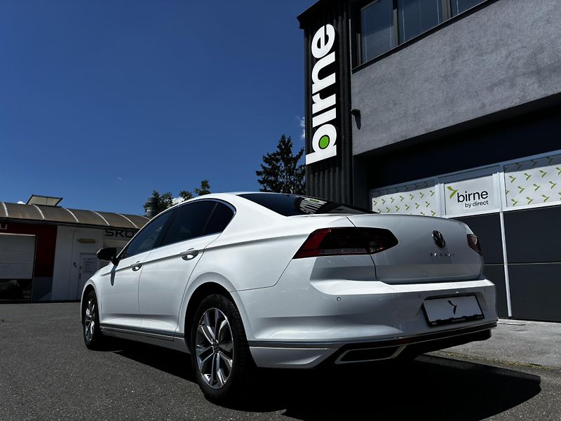 Volkswagen Passat (2022) Elegance 2.0 TDI (110 kW) AUT - fotka 5 z 18
