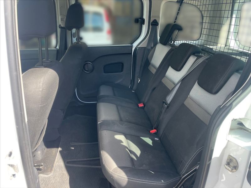 Renault Kangoo 1,5 BdCi 95 Zen - fotka 8 z 11