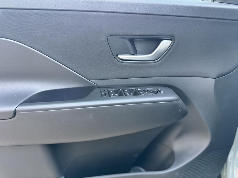 Hyundai Kona (2024) 1.6TGDi Smart Tech 1maj. ČR !! - fotka 11 z 22