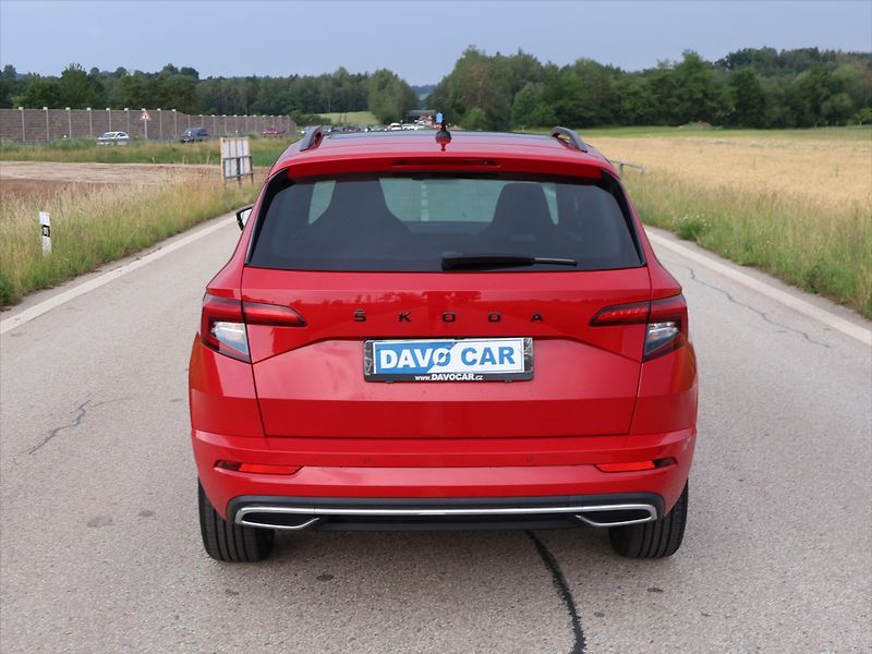 Škoda Karoq 1.5 TSI Sportline Virtual 1.Ma - fotka 6 z 28