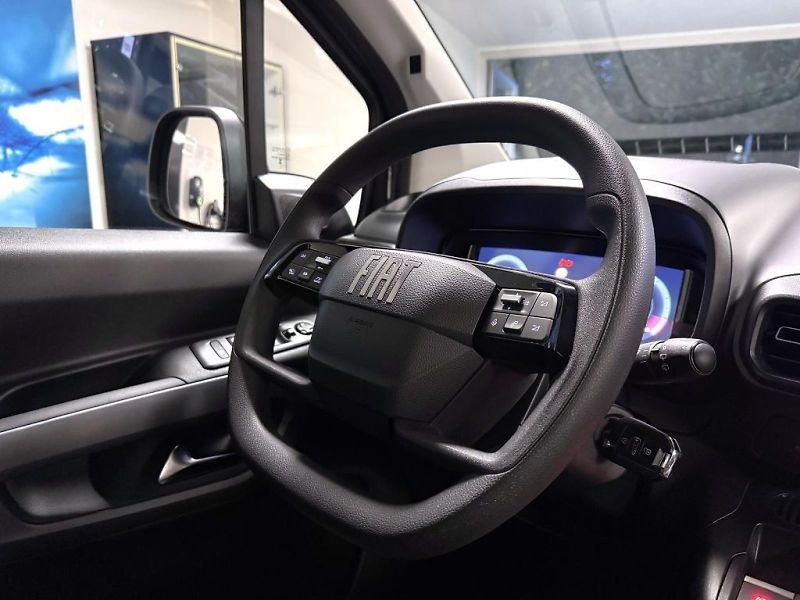 Fiat Qubo L (2026) 1.2 Turbo 110k MT Icon *o072* - fotka 19 z 20
