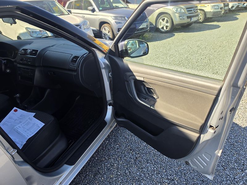 Škoda Fabia 1.4 16V 63kw  - fotka 20 z 24