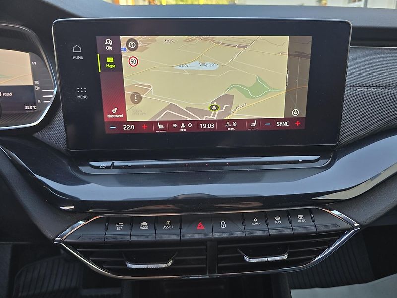 Škoda Octavia 110kW DSG STYLE + NAVI - fotka 19 z 24