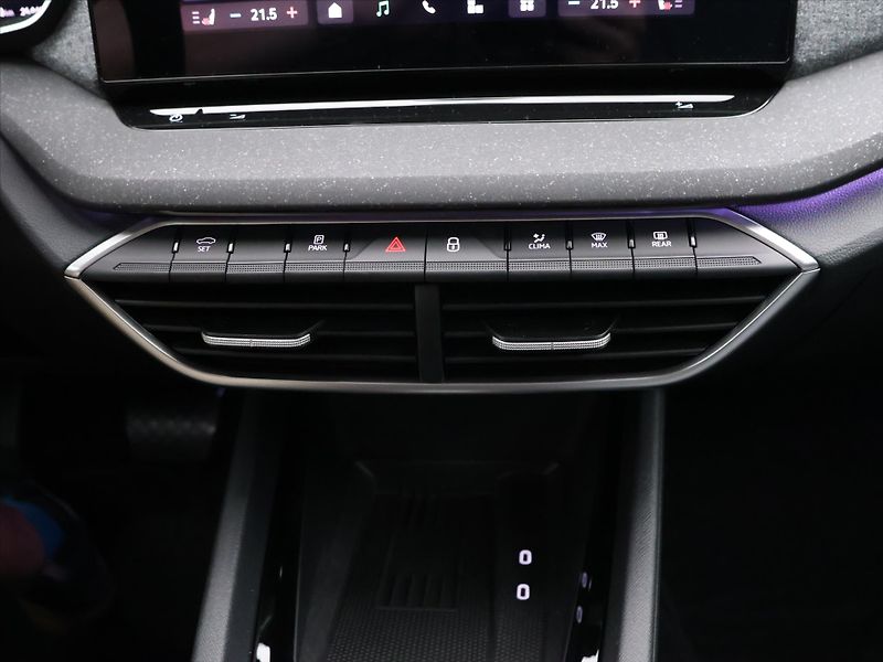 Škoda Octavia 2,0 TDI DSG Top Selection DPH - fotka 19 z 27
