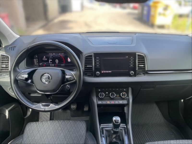 Škoda Karoq 2,0 TDI 85 Style - fotka 9 z 11