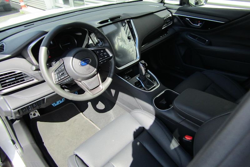 Subaru Outback (2025) 2,5i TOURING MY25.5 - fotka 10 z 22