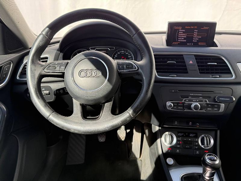 Audi Q3 (2012) 2.0 TFSI 125 kW S-line 4x4 - fotka 5 z 23