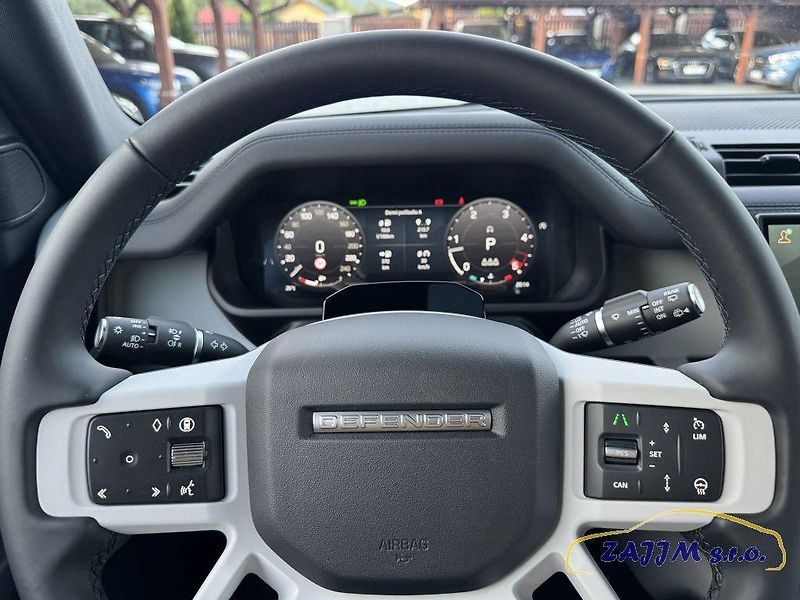 Land Rover Defender 110 HSE X-Dynamic D350 + fólie - fotka 23 z 52