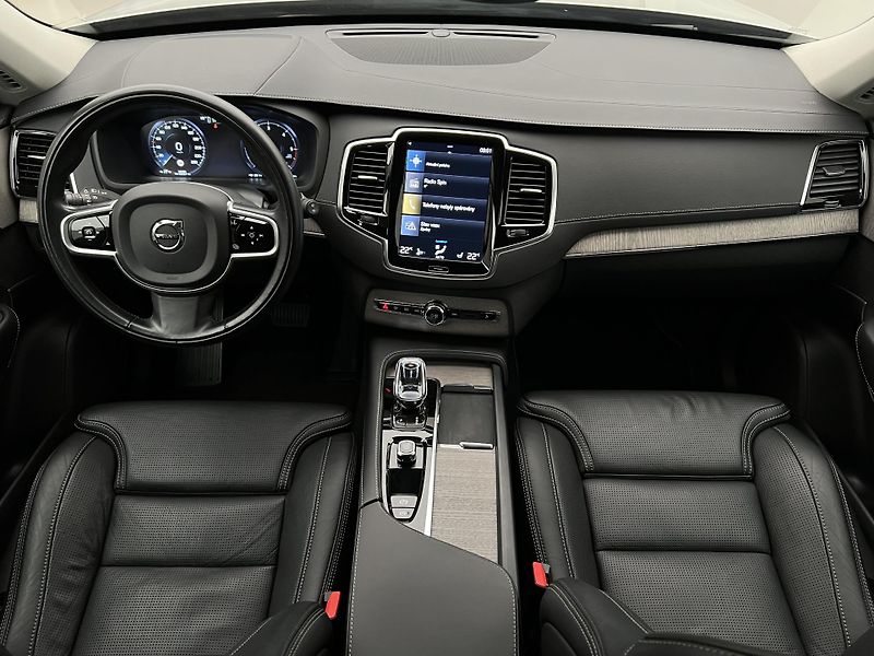 Volvo XC90 B5 AWD INSCRIPTION AUT 1. maj. - fotka 2 z 47