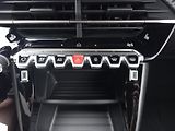 Peugeot 2008 (2026) BUSINESS Turbo 100k MAN6 - náhled 17