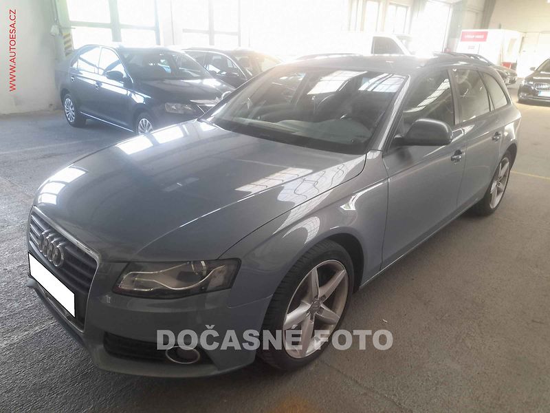 Audi A4 (2008) 2.0 TDi, 2.maj, navi, bixen - fotka 1 z 3