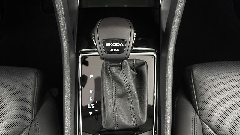 Škoda Kodiaq 2.0 TDI DSG 4x4 L&K - fotka 28 z 34