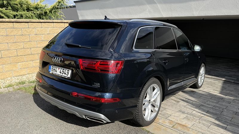 Audi Q7 (2016) HUD, Noční vidění, S-line - fotka 8 z 24