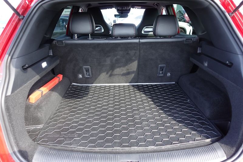 MG HS 1,5i 119kW M/T Elegance Panora - fotka 13 z 33