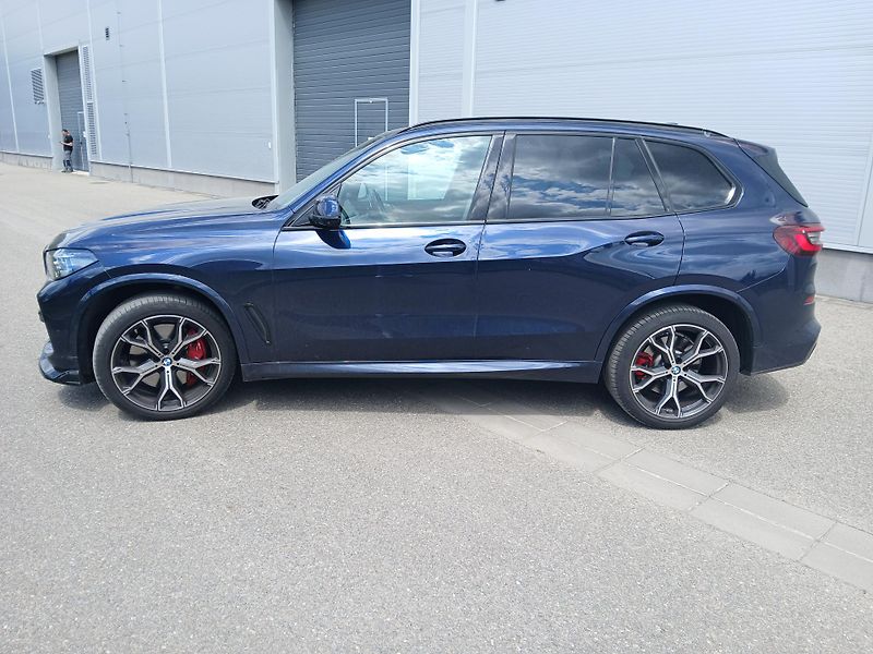 BMW X5 (2022) - fotka 3 z 25