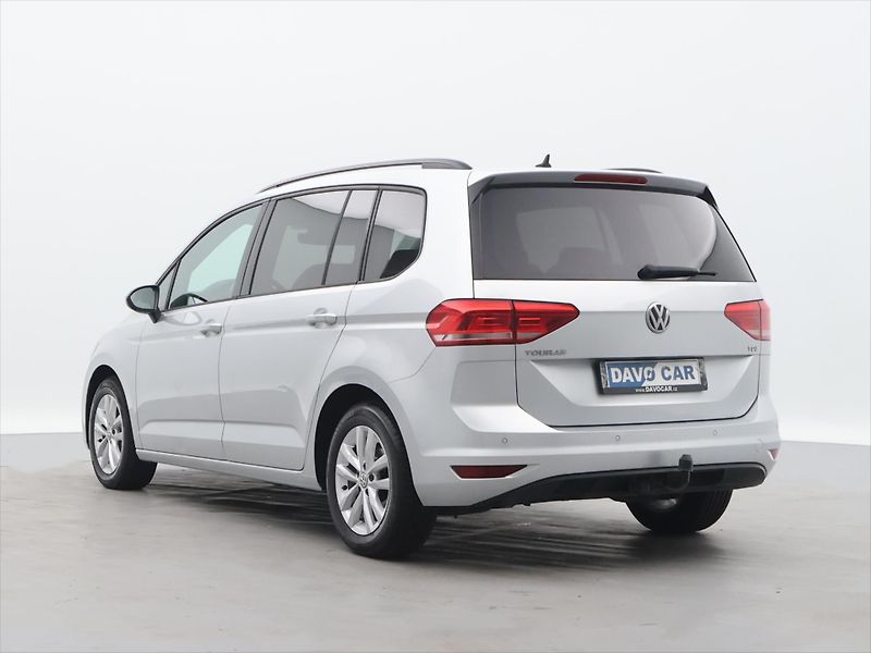 Volkswagen Touran 1,6 TDI 81kW DSG 7-Míst Tažné - fotka 5 z 29