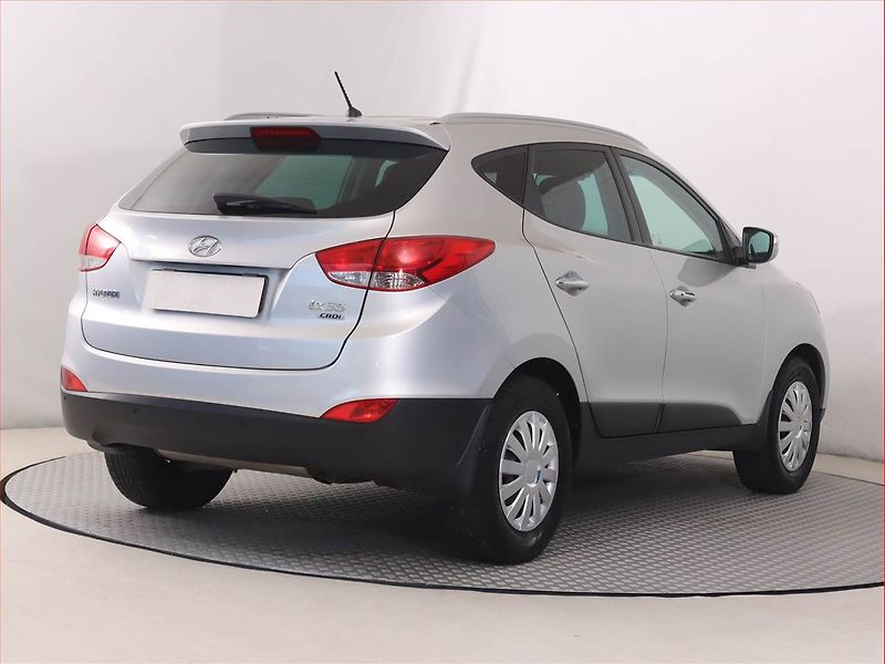 Hyundai ix35 (2012) 1.7 CRDi, Tempomat - fotka 5 z 16