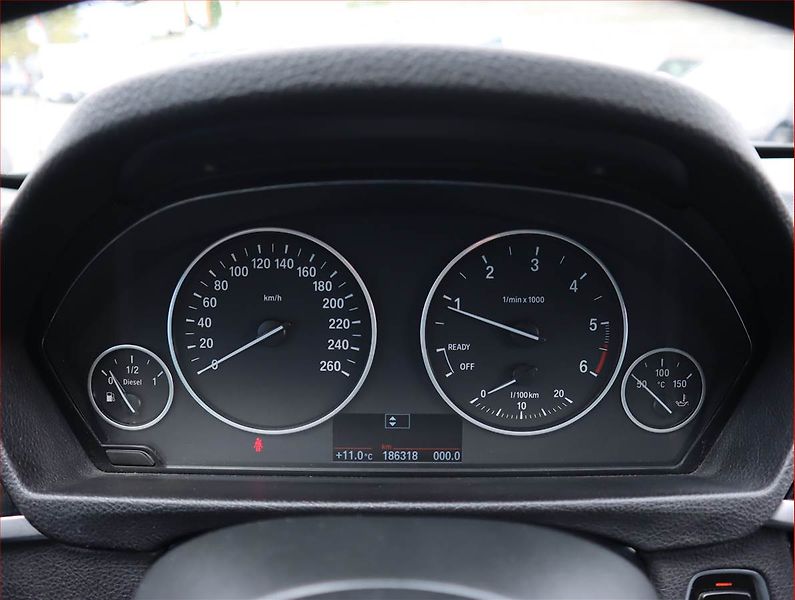 BMW Řada 3 (2015) 320 d xDrive, 4X4, Serv.kniha - fotka 11 z 19
