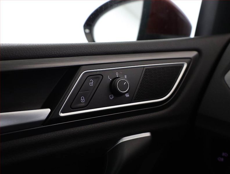 Volkswagen Golf Sportsvan (2019) 1.5 TSI, ČR,1.maj, Tempomat - fotka 15 z 18