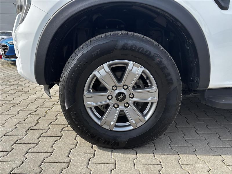 Ford Ranger 2,0 125kW XLT Double cab - fotka 9 z 33